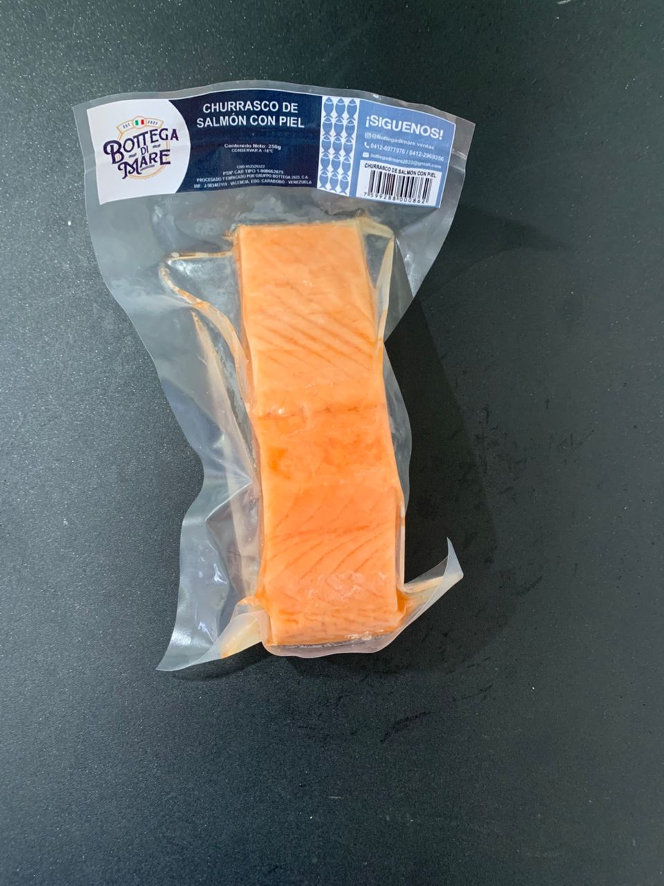 Churrasco de salmon con piel 250g